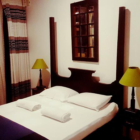 קנדי Dhawalagiri Inn מראה חיצוני תמונה